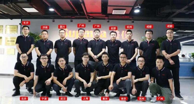 為了離你更近，才有了這張“新”合影